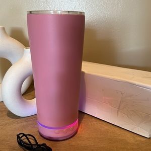 Speaker bluetooth cup.